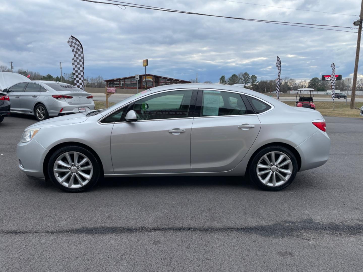 2016 Silver Buick Verano (1G4PR5SK4G4) with an 4-Cyl, ECOTEC, 2.4L engine, Auto, 6-Spd w/Shft Ctrl transmission, located at 8008 Warden Rd, Sherwood, AR, 72120, (501) 801-6100, 34.830078, -92.186684 - Photo#4